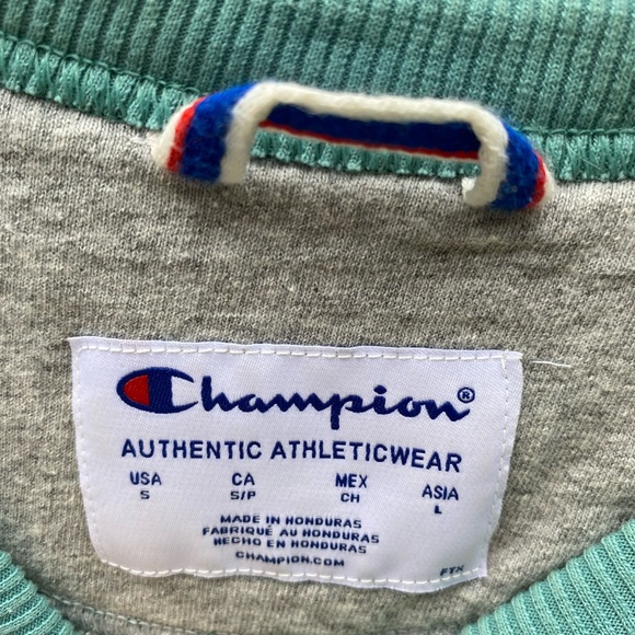 Like New Champion Sweatshirt - Picture 3 of 4